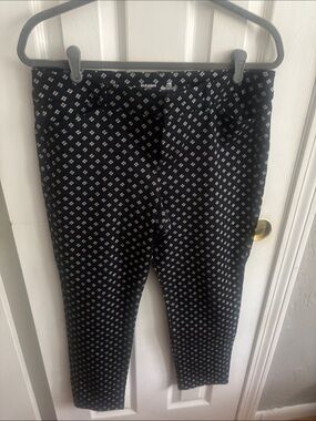 Old Navy Black Ankle-Length Printed Pants